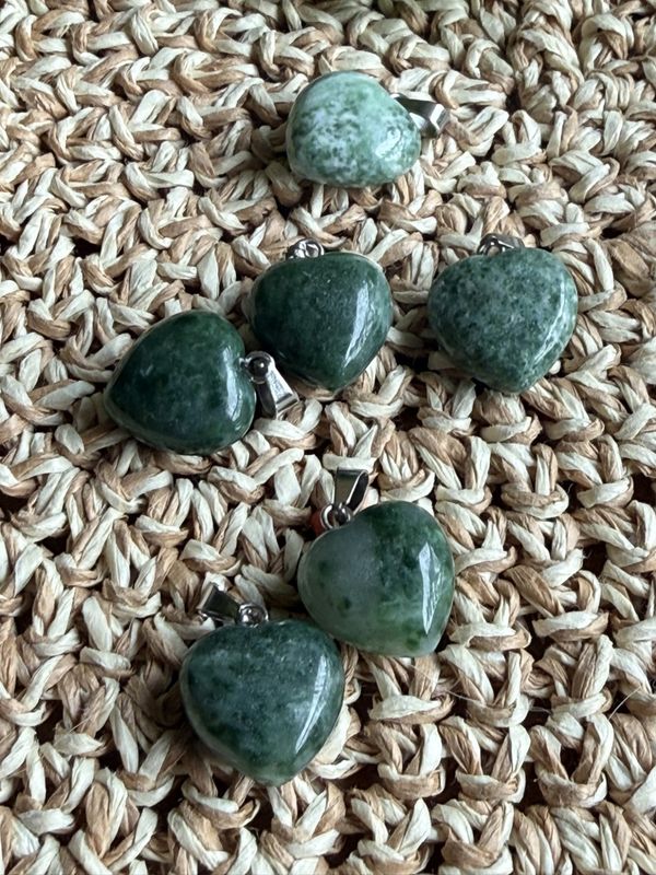Hjerteanheng, Jadeitt, 8x15mm