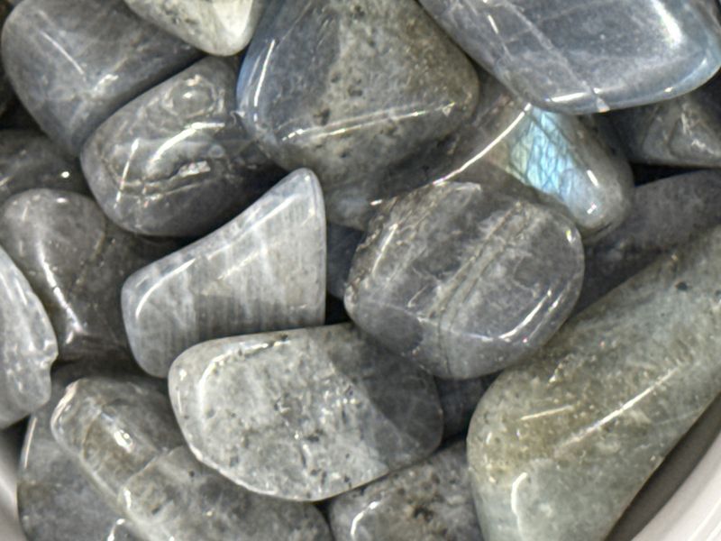 Labradoritt tumble, medium