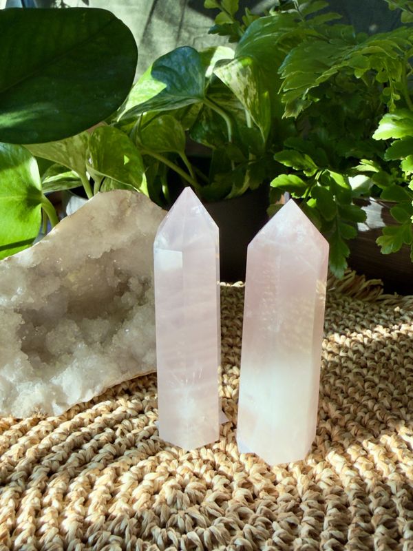 Rosenkvarts tårn 9 cm