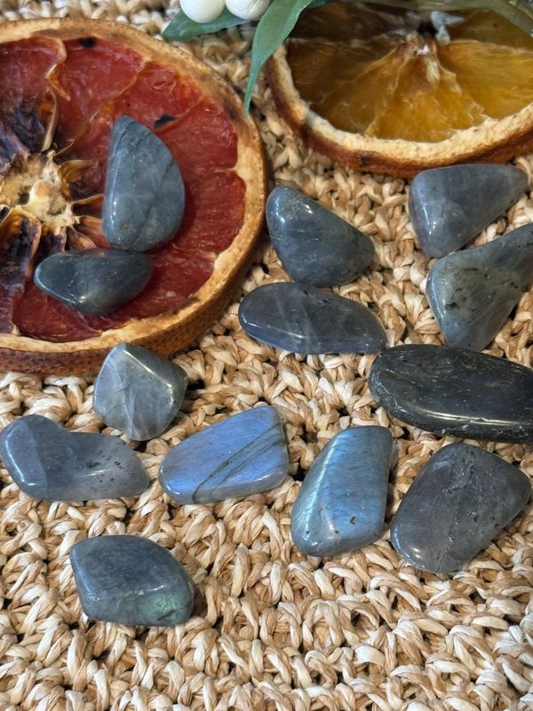 Labradoritt tumble, medium