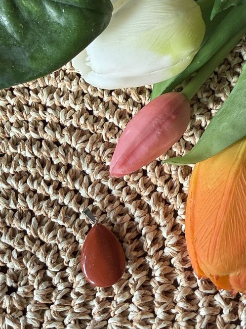 Hovedbilde Anheng dråpe, Rød jaspis, 8x20 mm